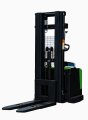 Штабелер самоходный 2,0 т 5,5 м TOR ES20T4 Li-ion 24/200 В/Ач ЭУР, Curtis, H-мачта (с платформой)